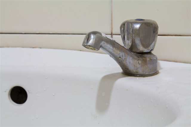 Easy Steps to Clean Chrome Taps and Restore Sparkling Shine