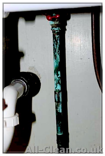 Key steps for cleaning copper pipes