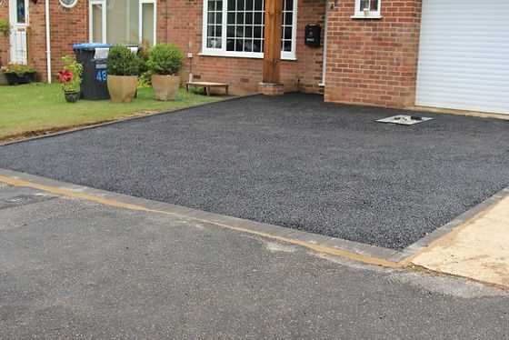 Proper Steps for Cleaning a Resin Driveway: A Complete Guide