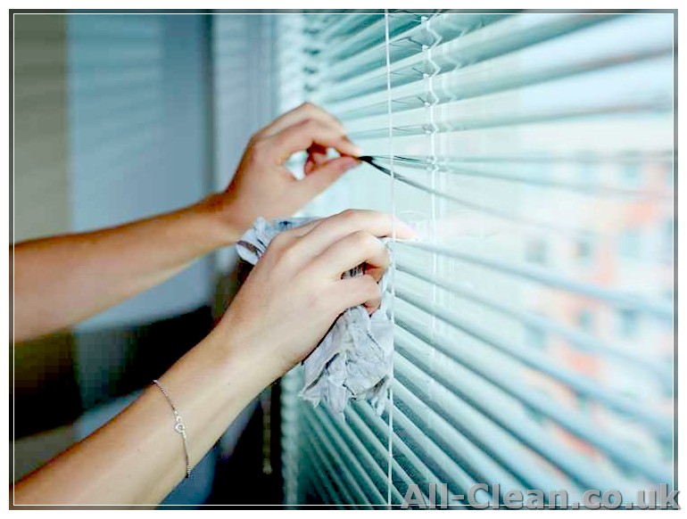Cleaning Your Faux Wood Blinds in Minutes