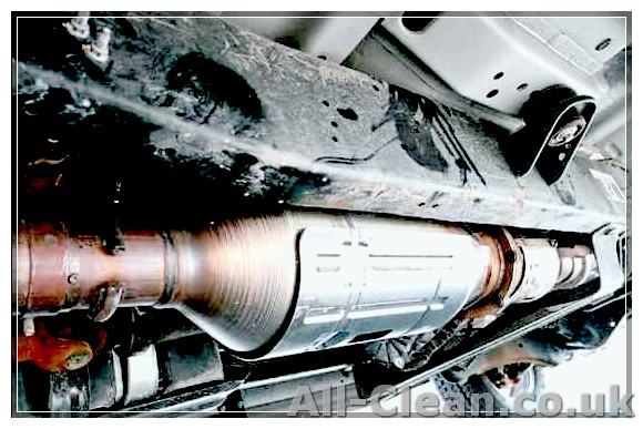 What are the signs of a blocked DPF?
